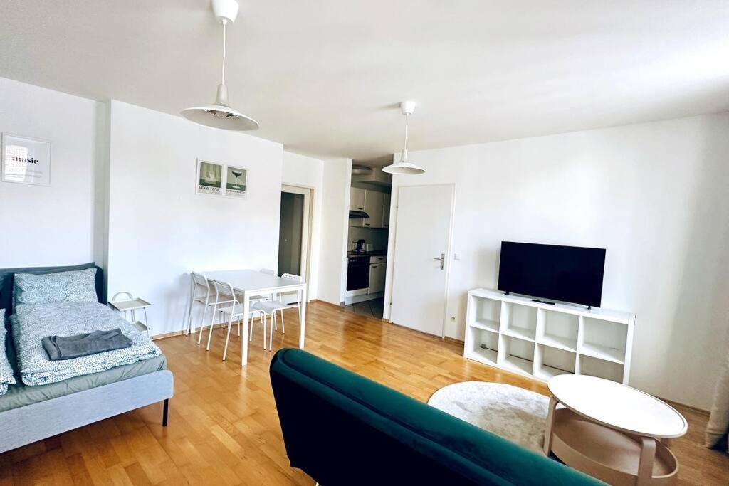 Cosy & New Urban Apartment In Green Hood เวียนนา ภายนอก รูปภาพ