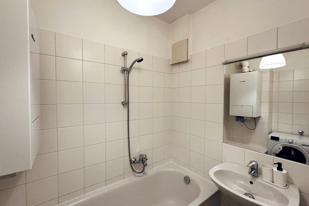 Cosy & New Urban Apartment In Green Hood เวียนนา ภายนอก รูปภาพ
